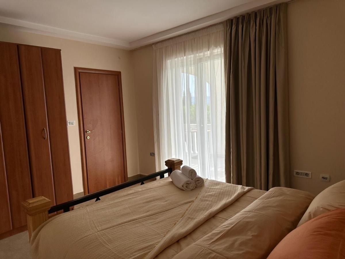 Vila Danica Tivat Apartamento Exterior foto