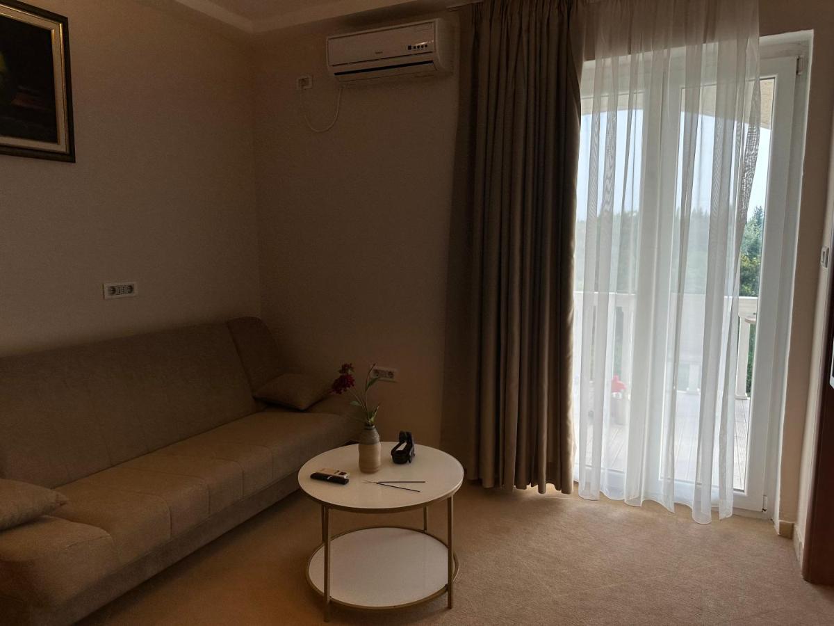 Vila Danica Tivat Apartamento Exterior foto