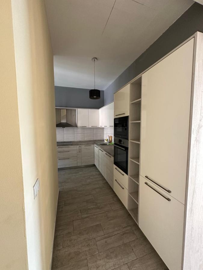 Vila Danica Tivat Apartamento Exterior foto