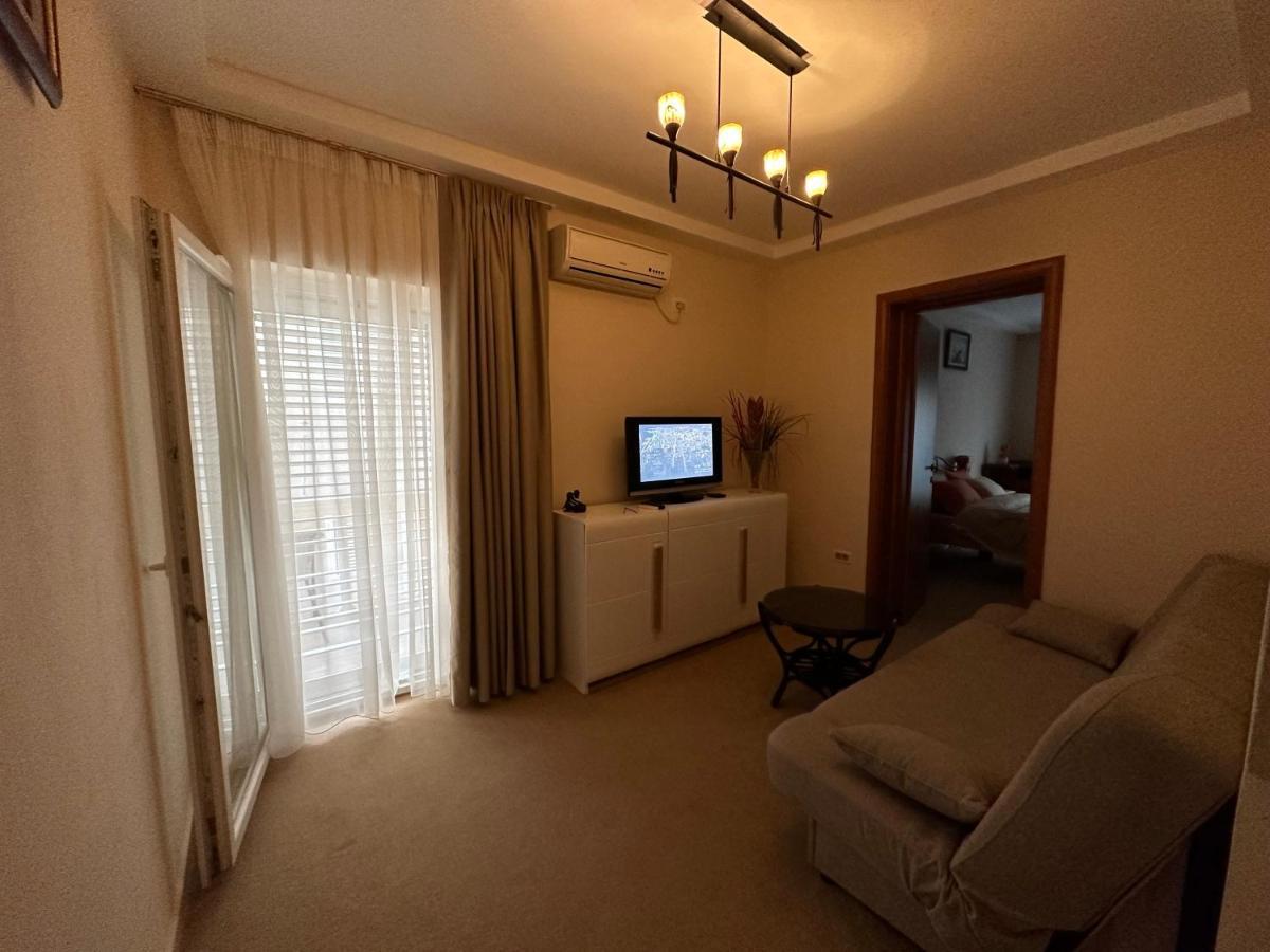 Vila Danica Tivat Apartamento Exterior foto